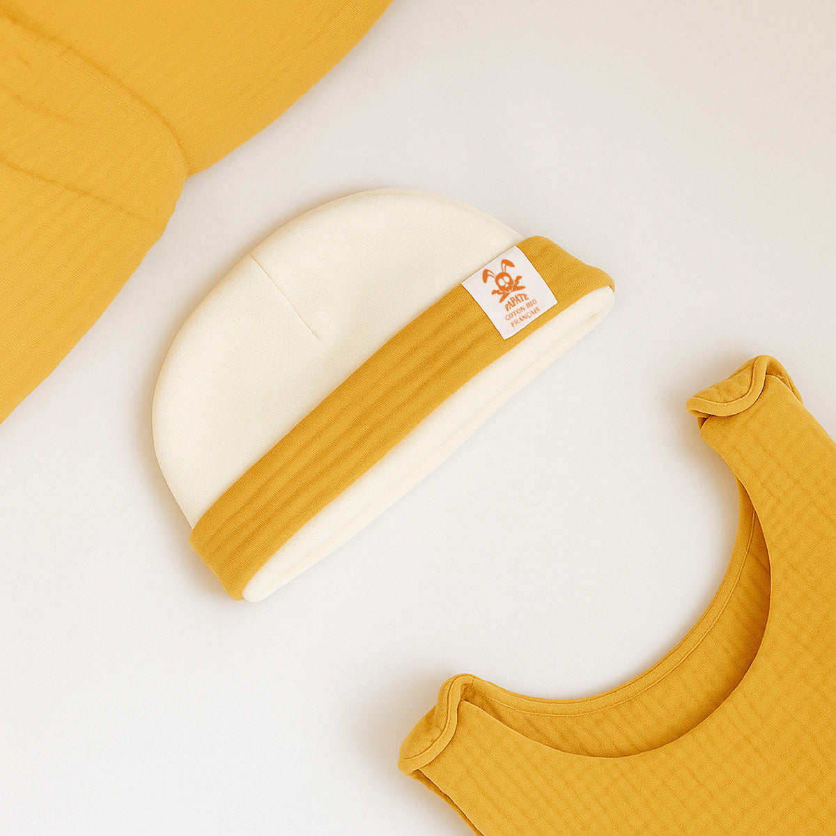 Newborn Hat in Organic Cotton - Honey